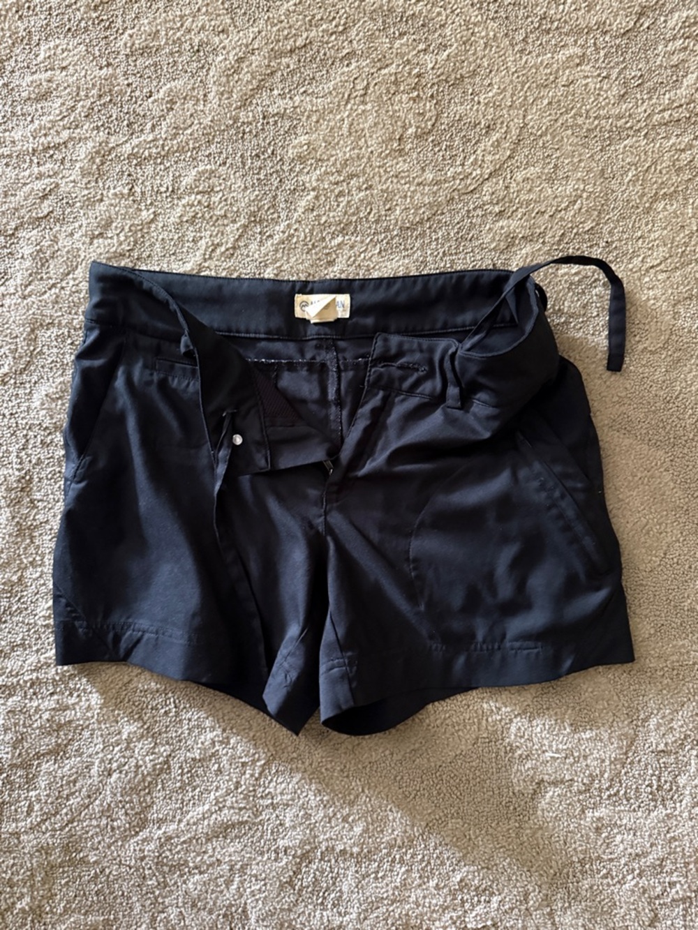 Magellan Outdoors Black High-Waist Drawstring Women's Shorts